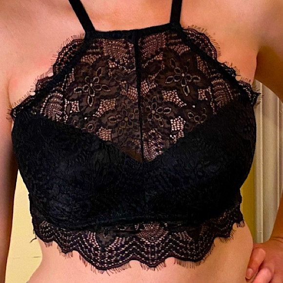 LIKENEW gorgeous black highneck bralette VSPINK - Picture 1 of 5